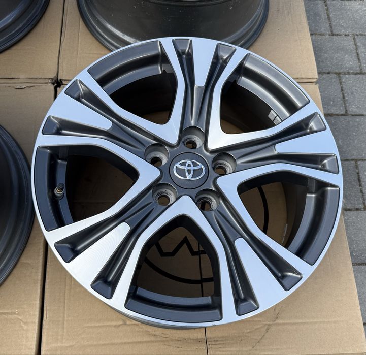 Oryginał felgi 17" Toyota Rav4 Corolla Verso 5x114.3 czujniki Posejdon