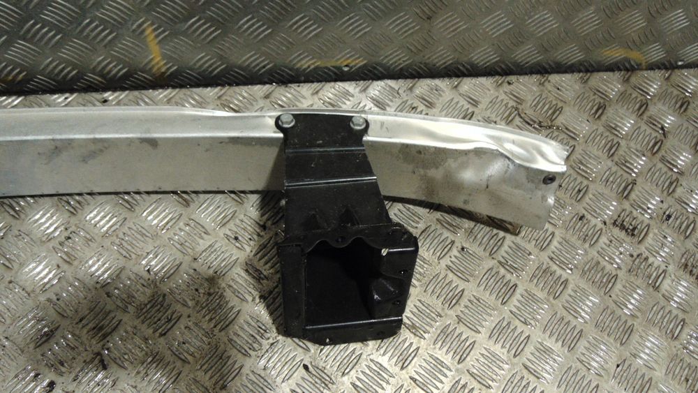 belka górna pasa przedniego mercedes a124 a1246200272