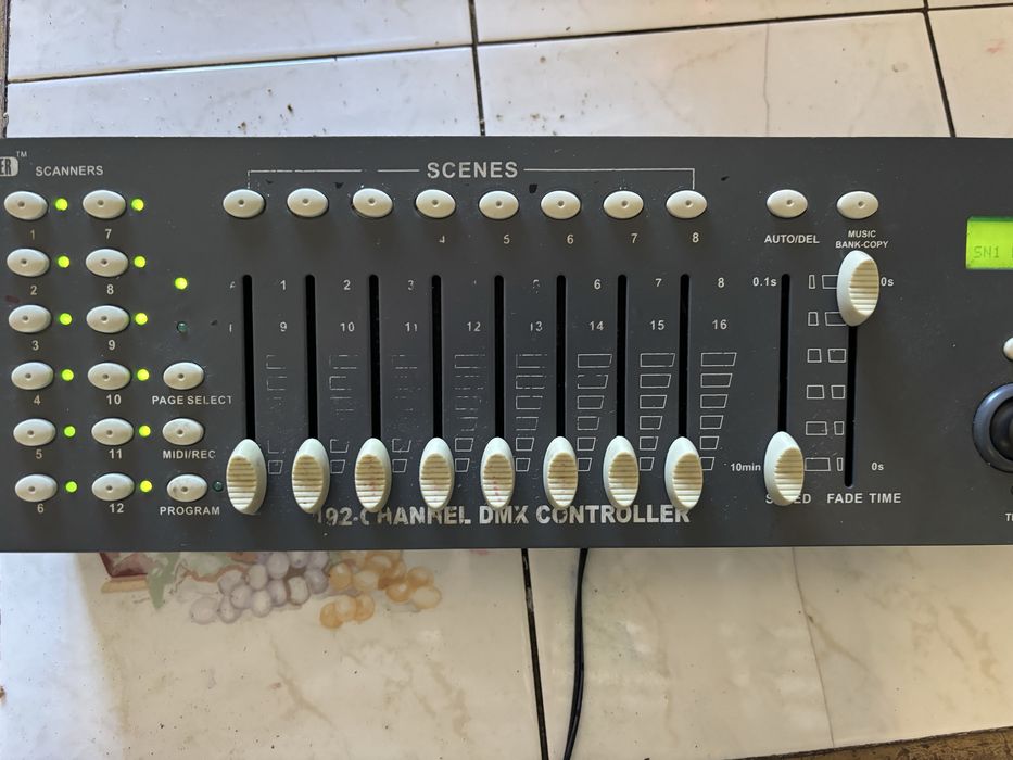 Velleman VDPC174 HQ Power controlador DMX 192 canais