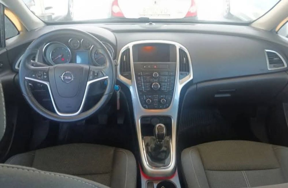 Opel Astra 2000 CDTI sports tourer 165cv