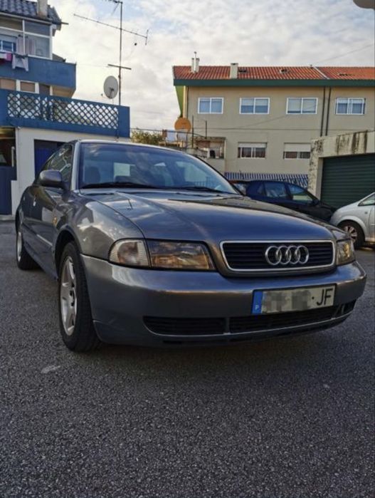 Audi A4 b5 com teto de abrir