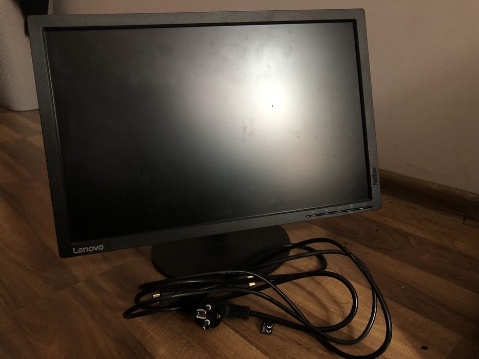 Monitor Lenovo 100%sprawny