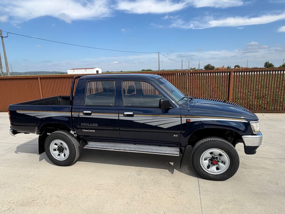 Toyota Hilux 2.4 D LN145LPT Cab Dupla
