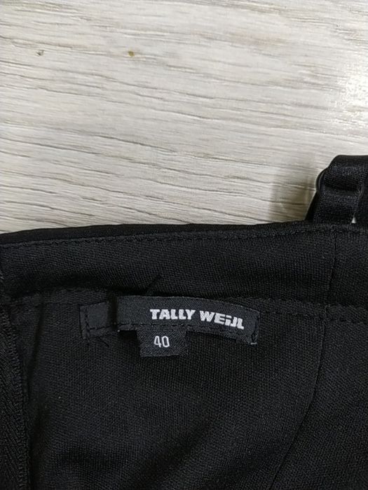 Коктейльна сукня на бретельках шифонова