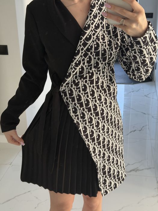 Сукня Діор  котонова на запах s,m розмір