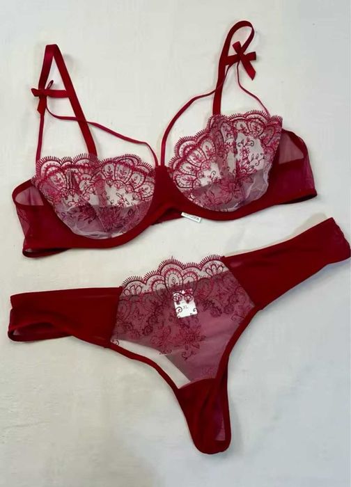 Seksowny zestaw czerwonej bielizny koronkowej rozmiar M stanik 75B