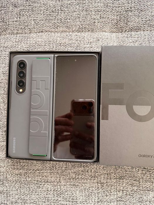 Samsung Z Fold 4