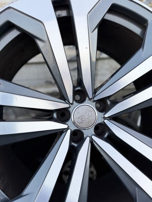 Jantes 22 Originais audi Q8 em 5x112