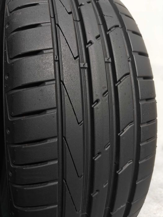R17 205 55 шини літні Hankook Ventus S1 Evo2