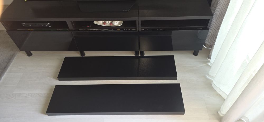 Móvel de tv preto como novo