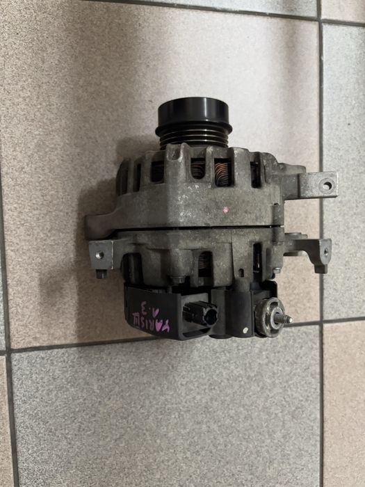 Alternator Toyota Yaris III 1.3