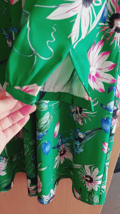 Kolorowa sukienka H&M 42