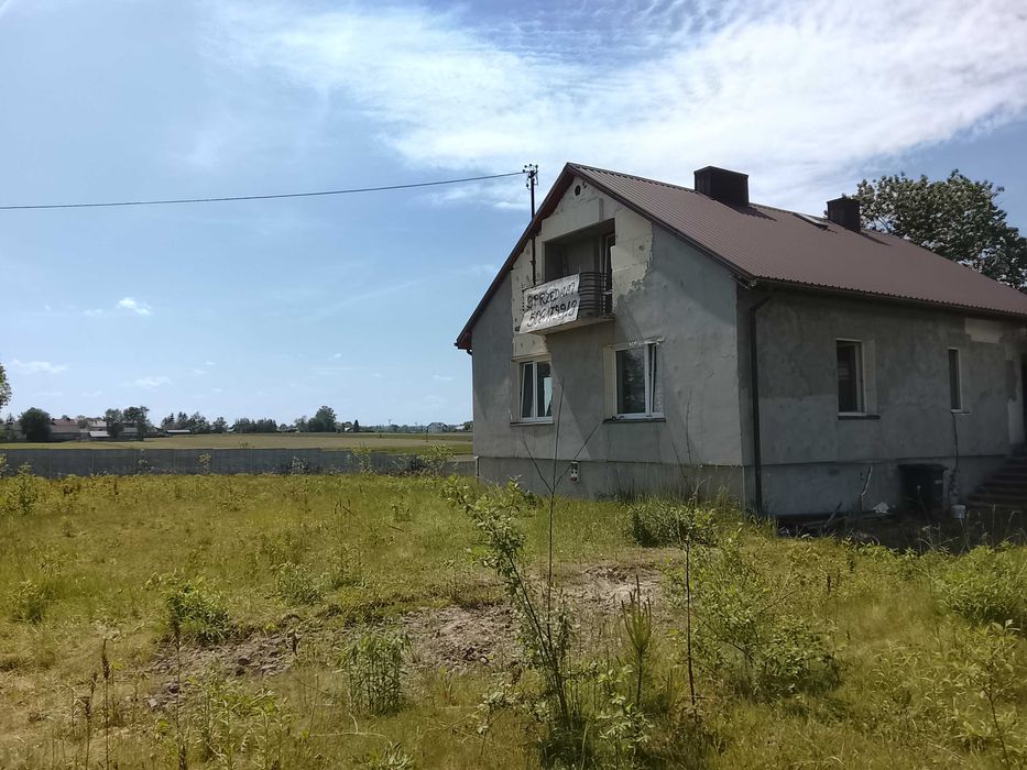 Sprzedam dom w spokojnej okolicy Lelów