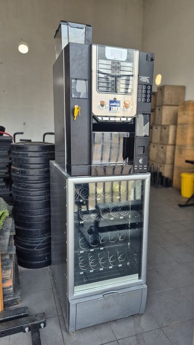 Vending Machine / Máquina de Vending