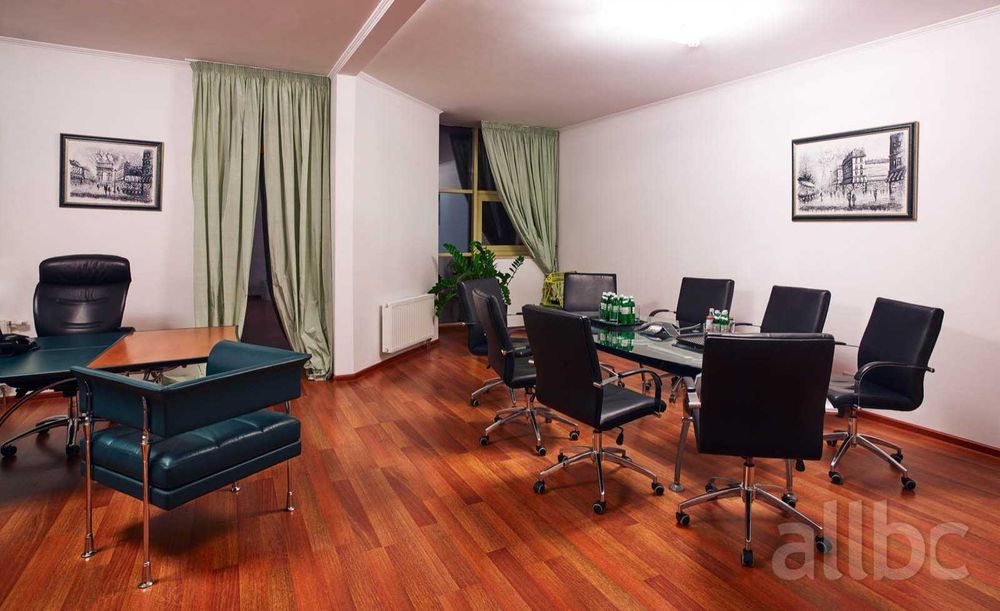 Сдается в аренду офис 219м.кв. Крутой спуск
