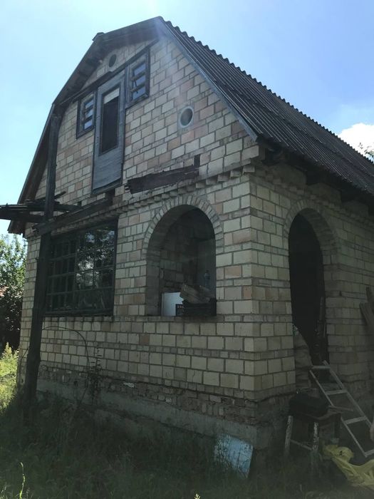 Продається 2пов. добротний будинок