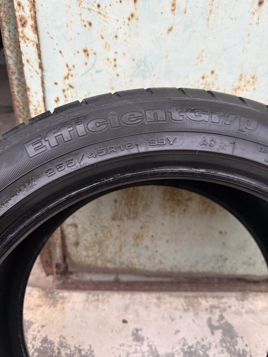 Pneus good year efficient grip 255 45 r18