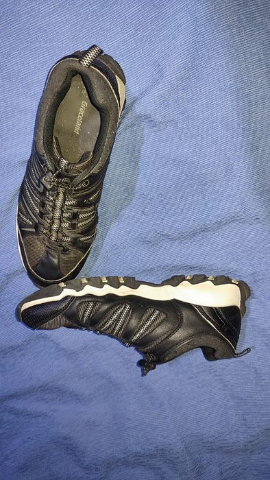 Кросовки 40-41 р
