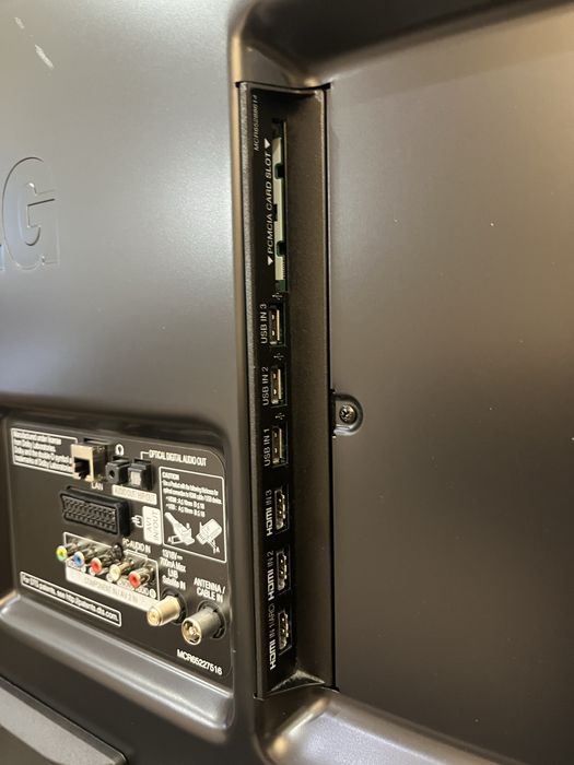 Full Hd SMART телевізор LED  50"  LG 50LF652V з Т2