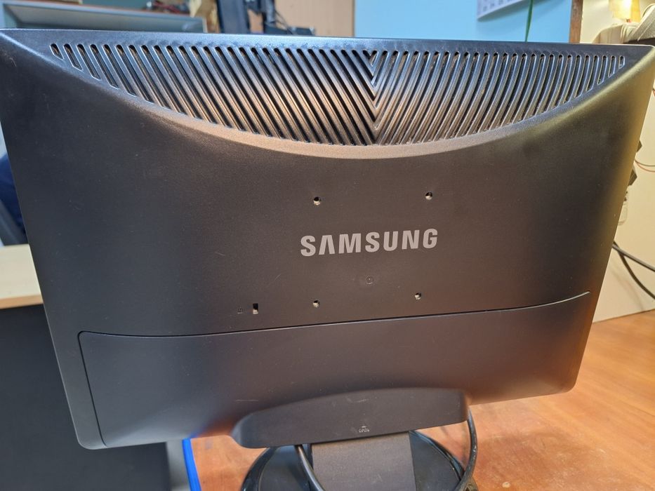 Монітор Samsung 931BW