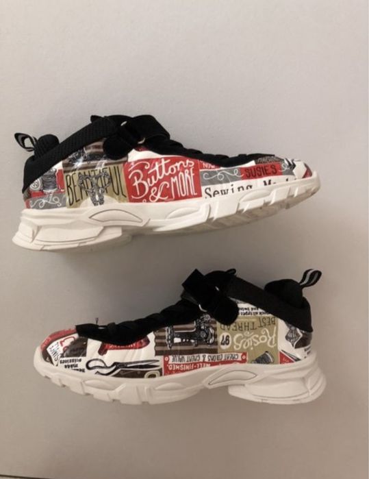 Брендові кросівки   36р.