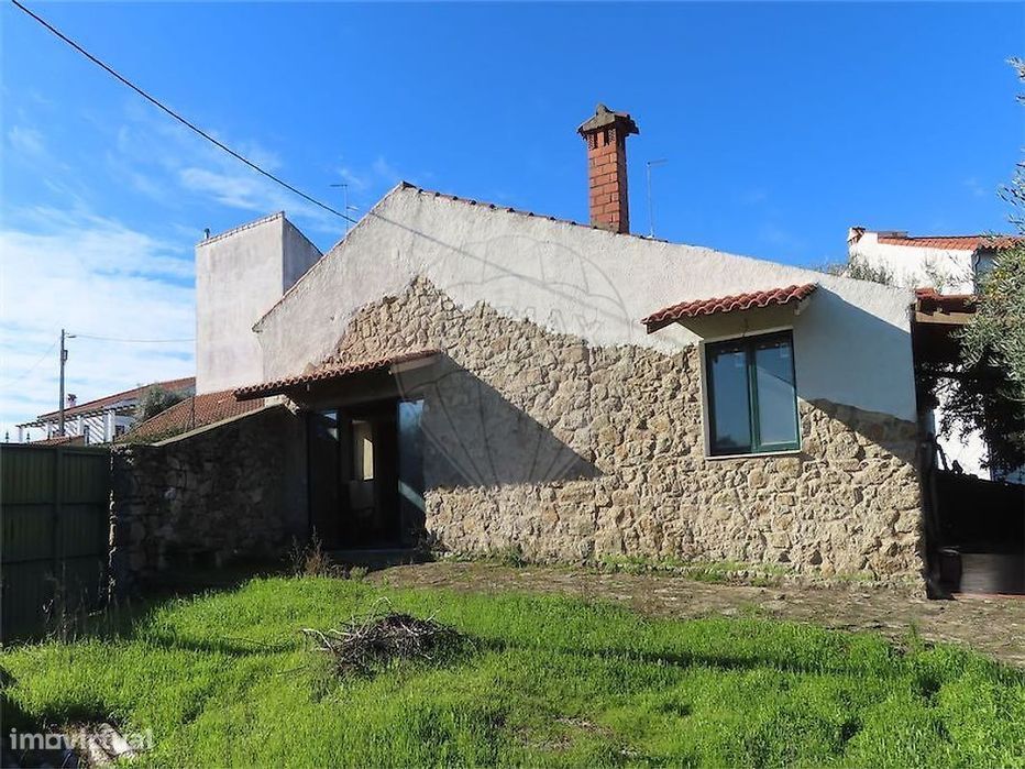 Moradia T2 para venda