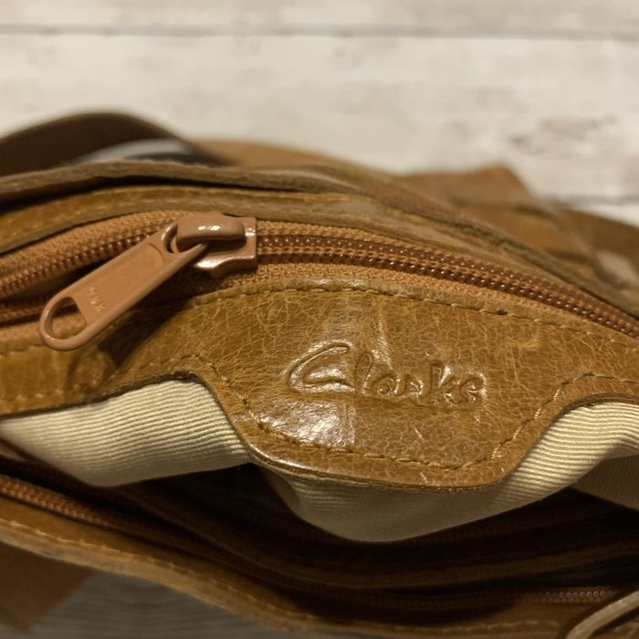 Сумка кожаная кроссбоди месенджер Clarks Brown Leather Messenger Bag