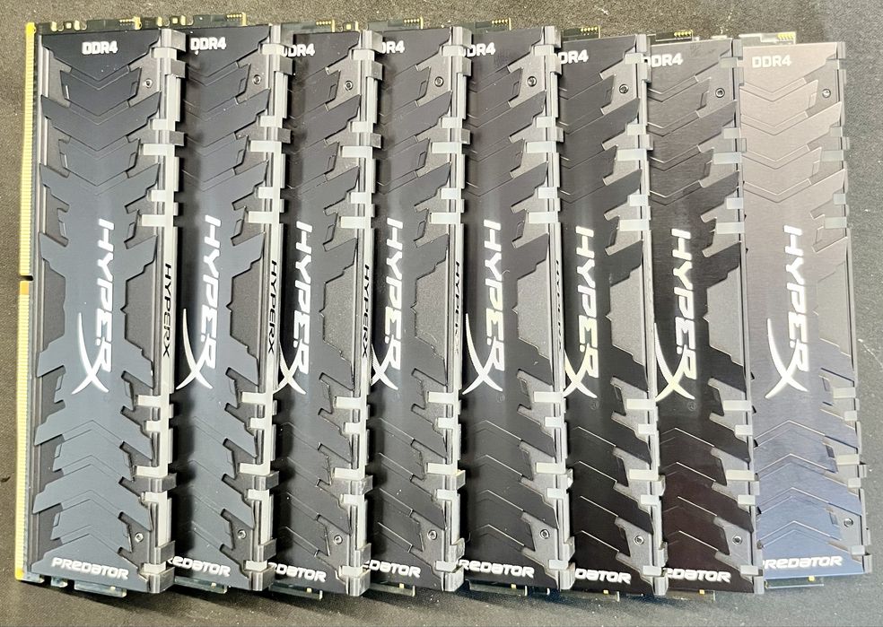HYPERX PREDATOR RGB DDR4 4000MHz 32GB 4x8 dwa komplety
