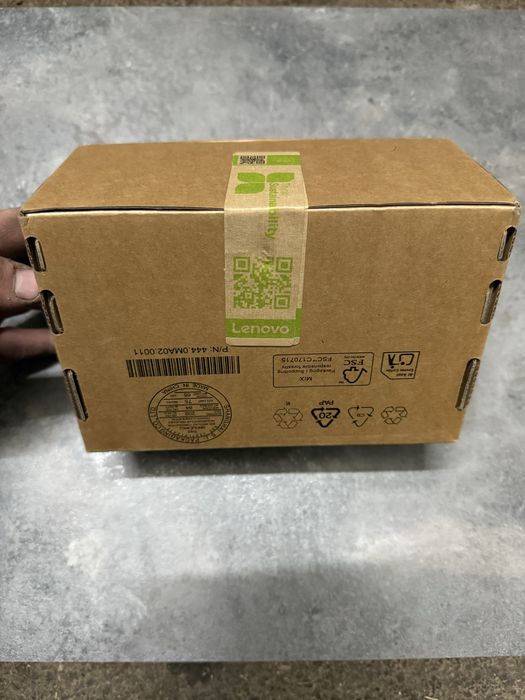 Lenovo ThinkPad Universal USB-C Dock (40AY0090EU) — нова док-станція