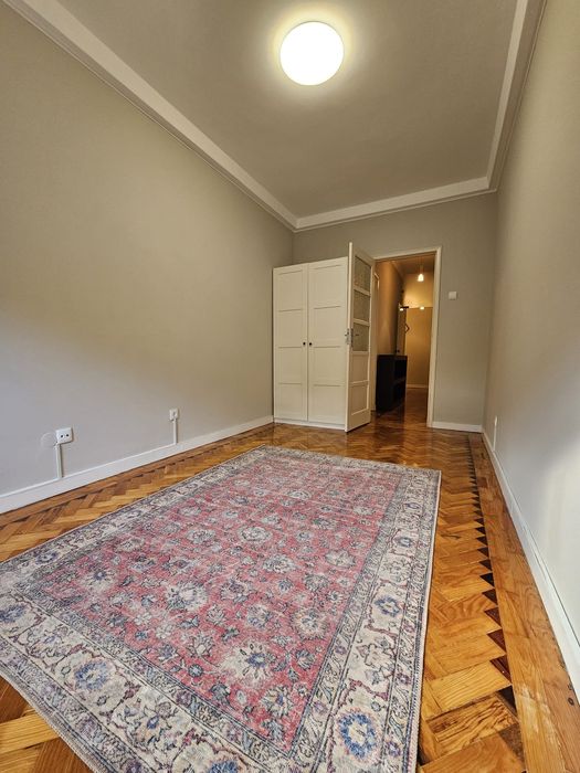 Arrendamento T2 perto do Instituto Superior Técnico