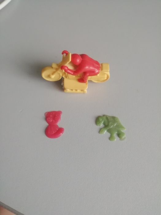 Мотоцикл от игры "Мототрек" +игрушки с хлопушки. ссср. За всё 80 гр.