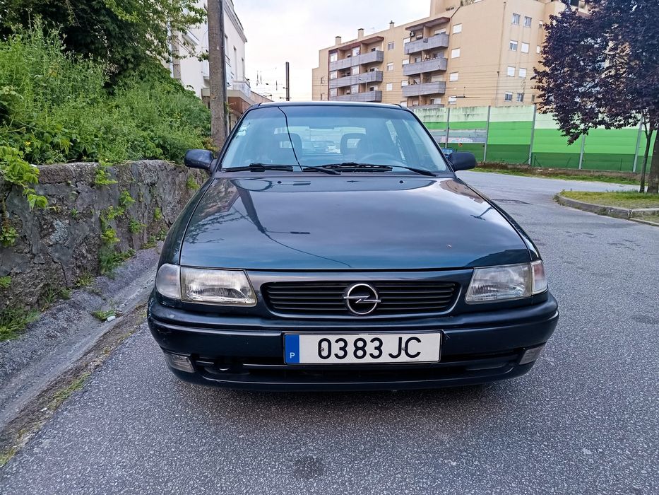 Opel Astra 1998 Gasolina - Bom Estado - Inspeção e Pneus OK