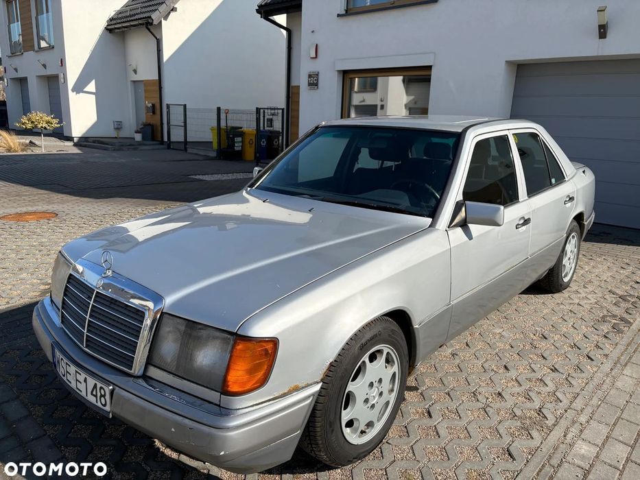 Mercedes-Benz W124 (1984-1993) Mercedes-Benz W124 2.5D