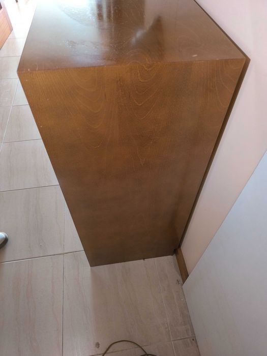 Móvel com 3 gavetas