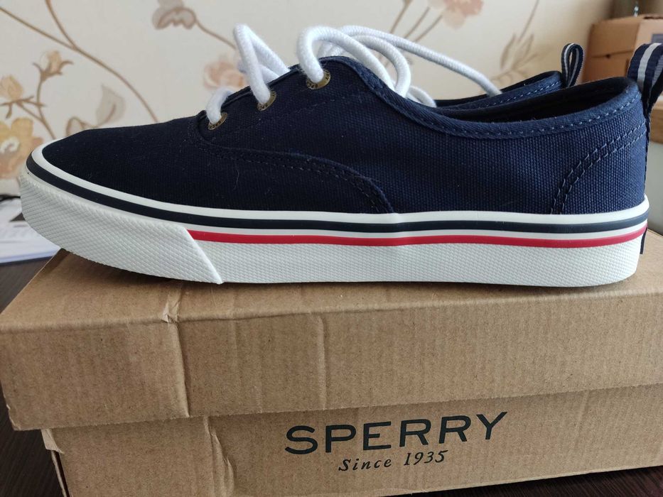 Продам кеды женские Sperry Top-Sider, новые, р.37