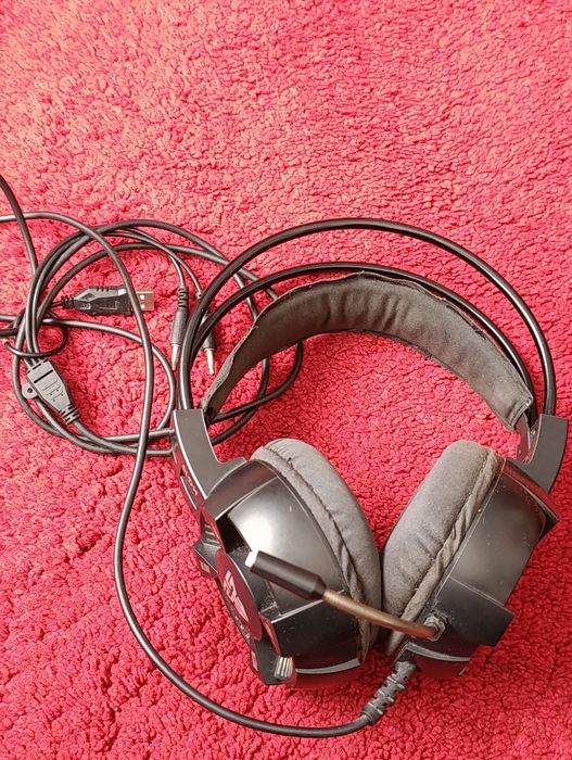 Fone de ouvido gamer