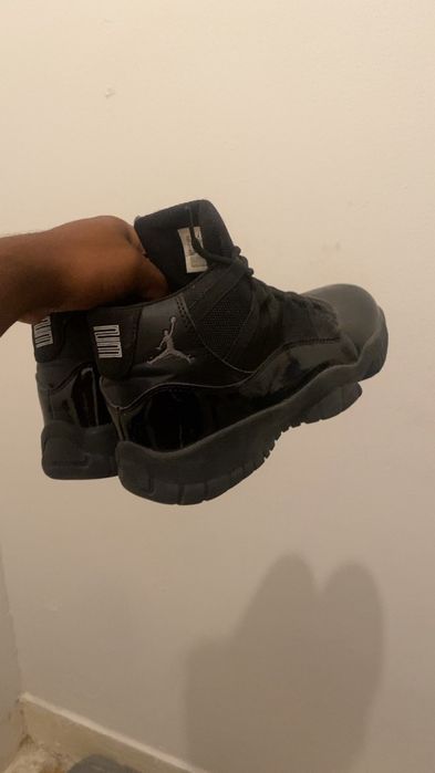 Tênis Jordan 11, tamanho 42