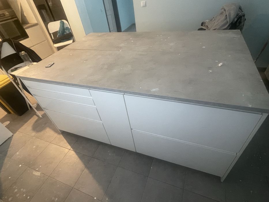 Mesa de cozinha / ilha com gavetas e extensão