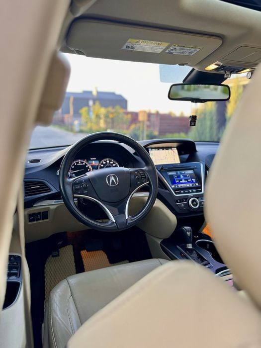 Продам власну, обслужену Акуру МДХ