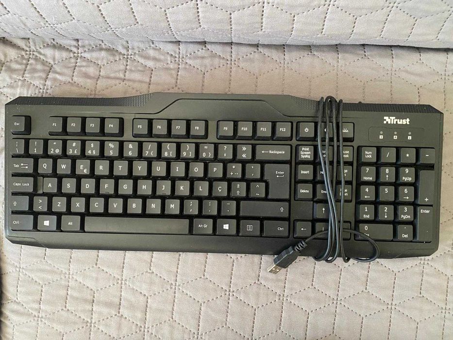 Conjunto 4 teclados com fio