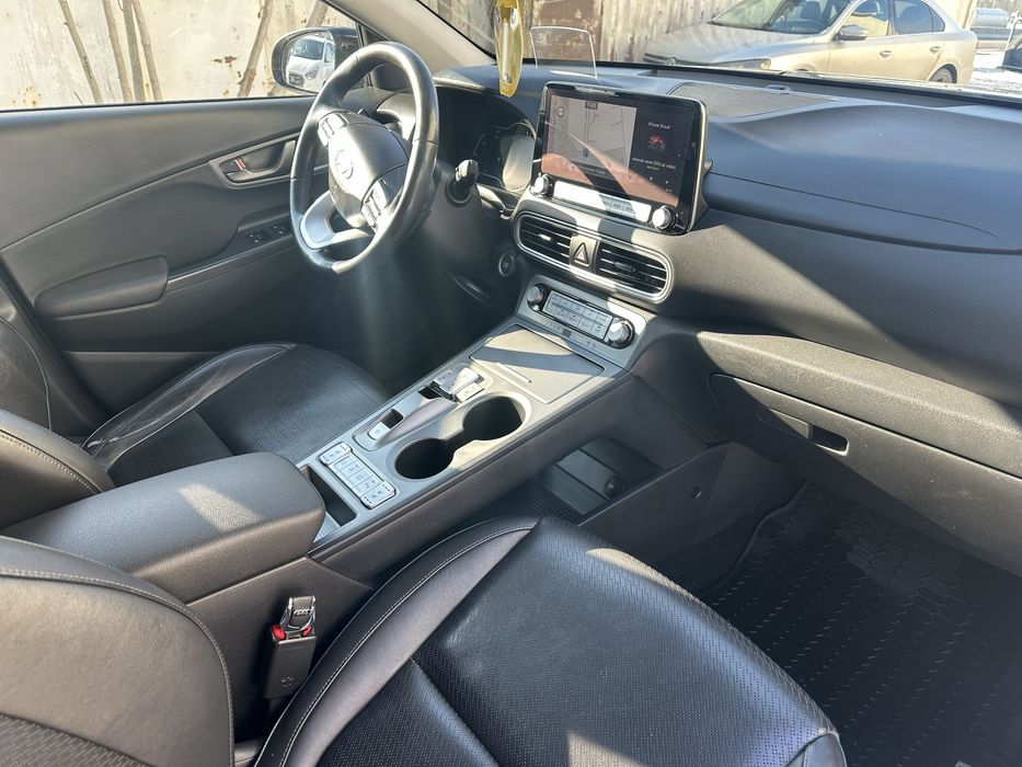 Продам Hyundai Kona Electric