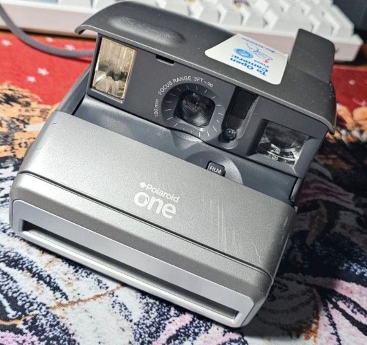 Polaroid  One  na wkłady 600