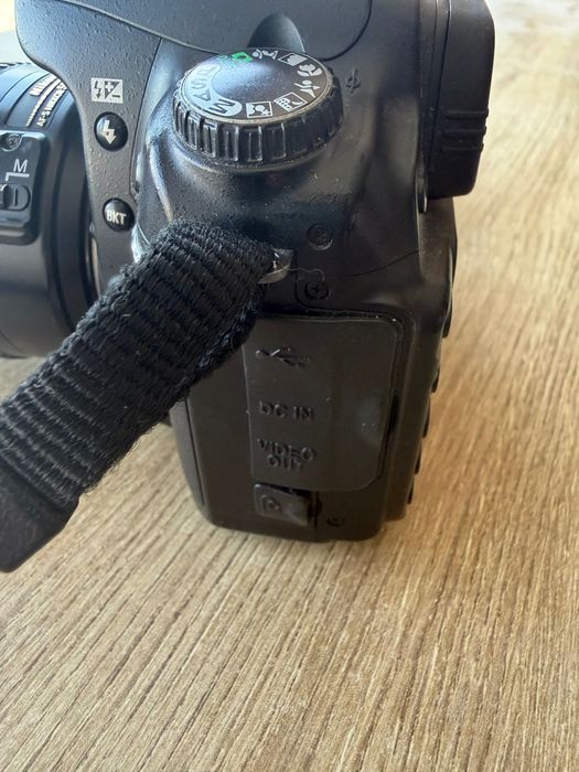 Зеркальный фотоаппарат Nikon D80