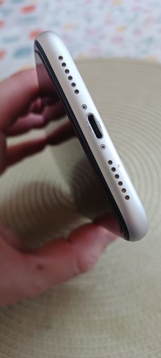 Iphone 11 branco 64gb