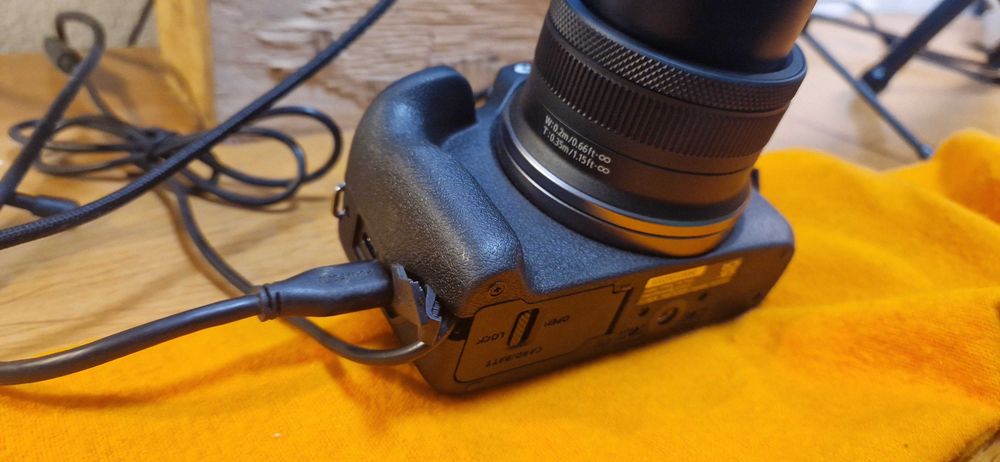 Canon R100 rigorosamente nova