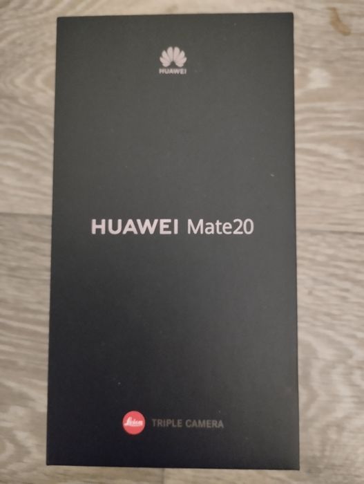 Huawei  Mate  20