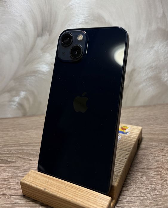 Продам iphone 13 128 gb