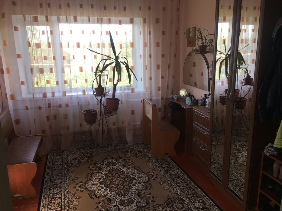 Продам теплий будинок.