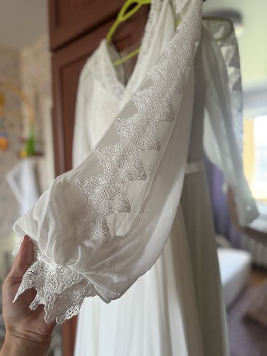 Весільна сукня