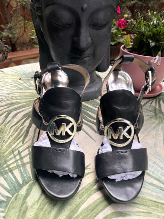 Sandałki na szpilce Michael Kors 38